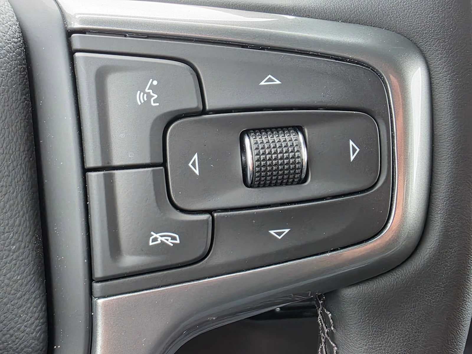 Used 2025 Chevrolet Silverado 1500 LT Trail Boss AWD/4WD image 33