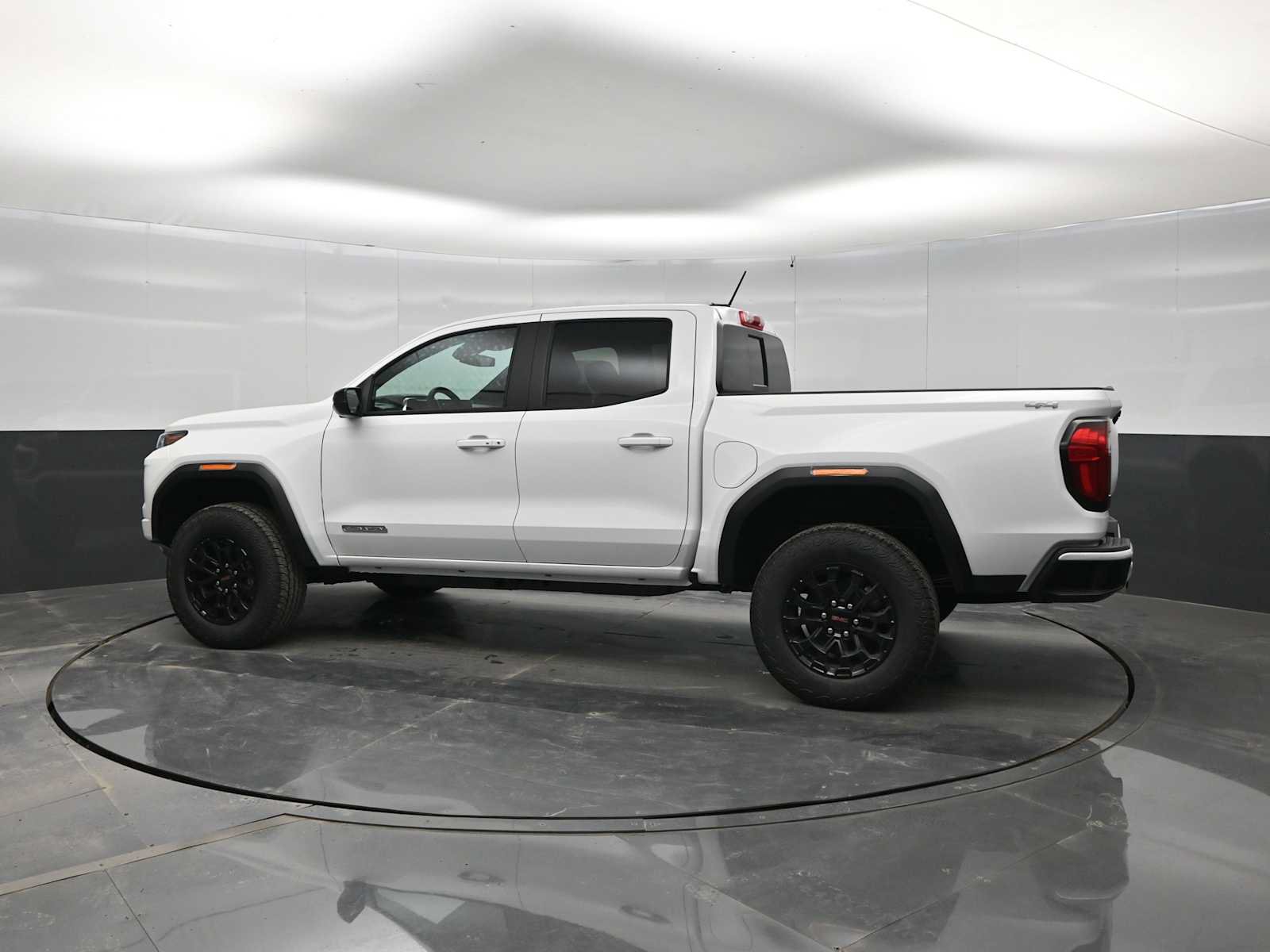 New 2026 GMC Canyon Elevation AWD/4WD image 5