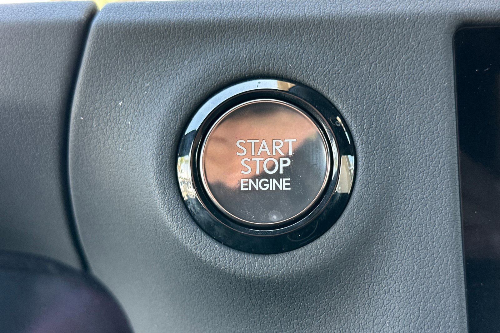 Used 2025 Lexus GX 550 AWD/4WD image 23