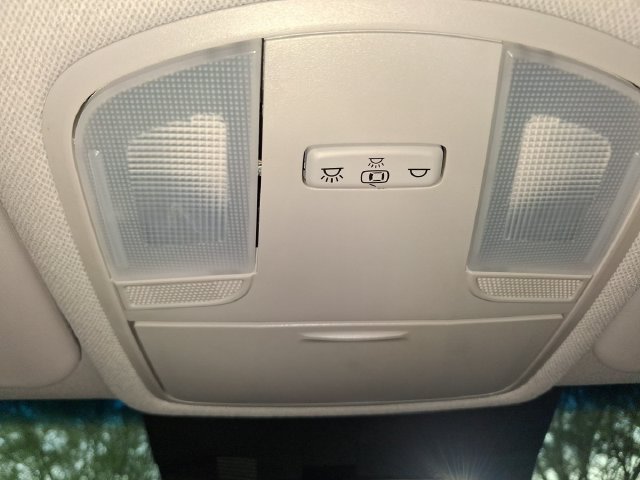 Used 2023 Hyundai Kona SEL w/ Cargo Package FWD image 8