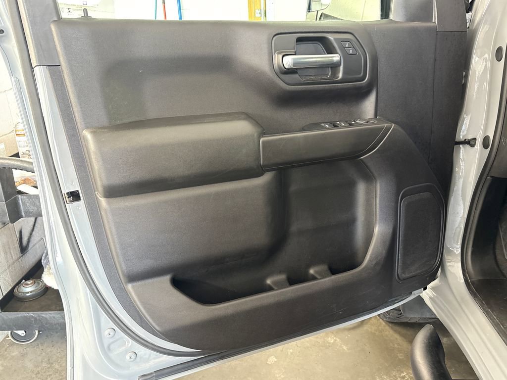 Used 2024 Chevrolet Silverado 1500 Custom Trail Boss w/ Turbomax Blackout Package AWD/4WD image 13