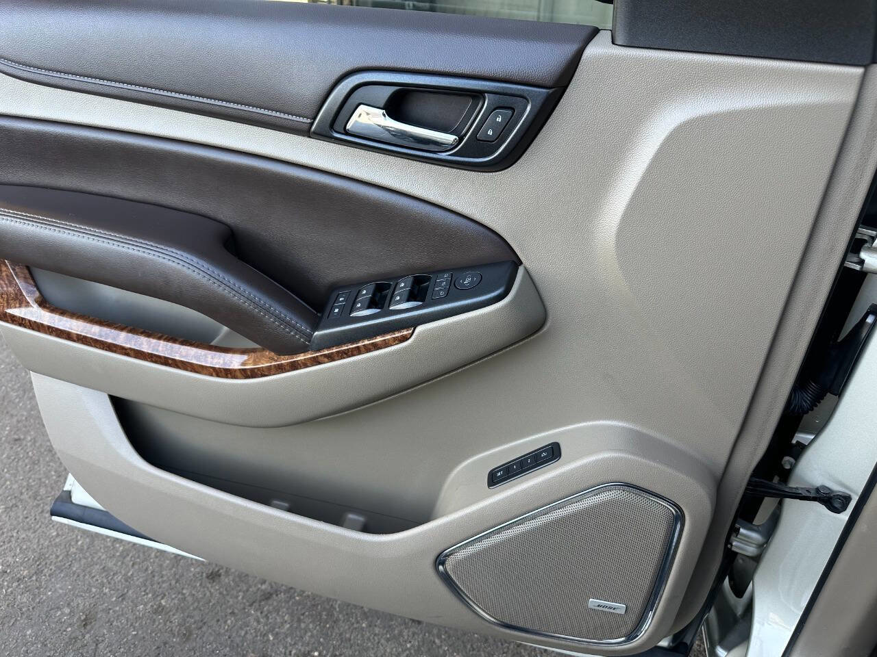 Used 2016 Chevrolet Tahoe LTZ RWD image 23