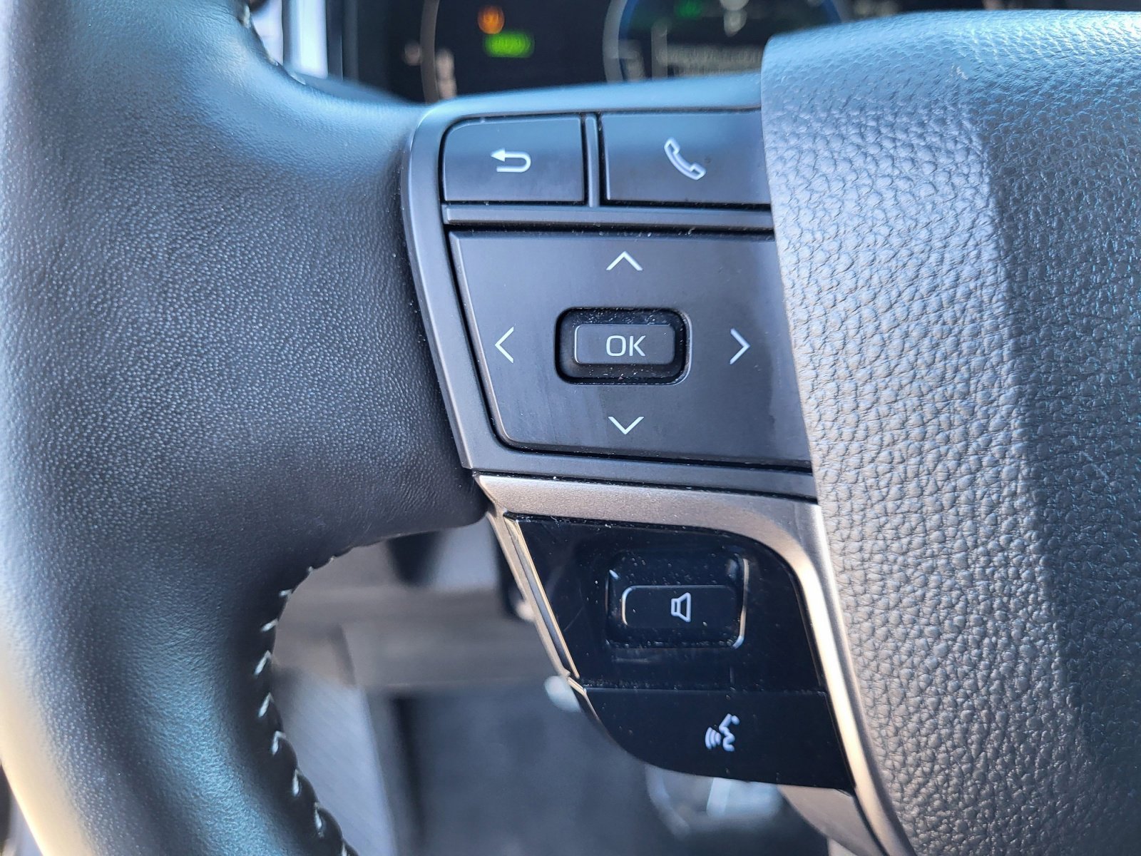 Certified 2025 Toyota Camry SE image 25