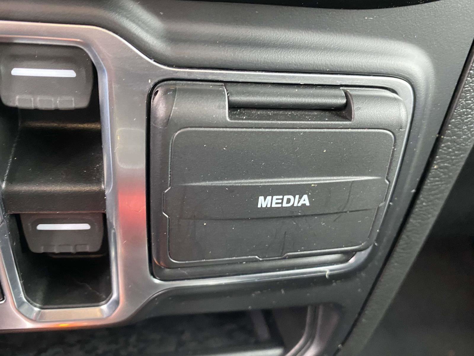 Certified 2021 Jeep Gladiator Willys image 5