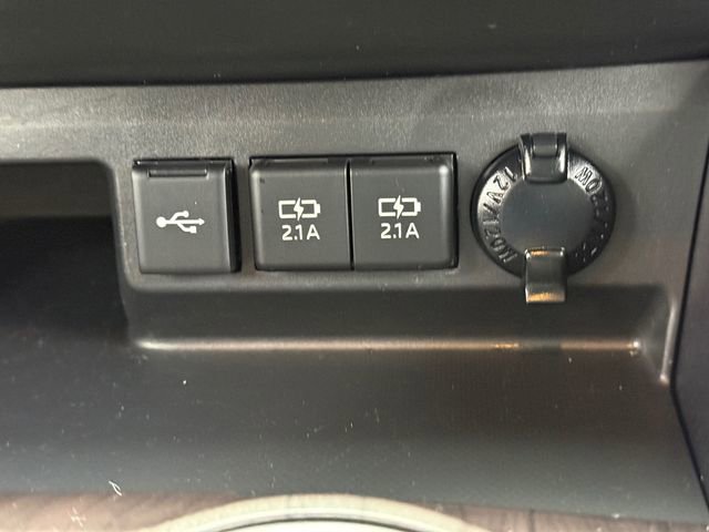 Certified 2021 Toyota Highlander Limited image 24