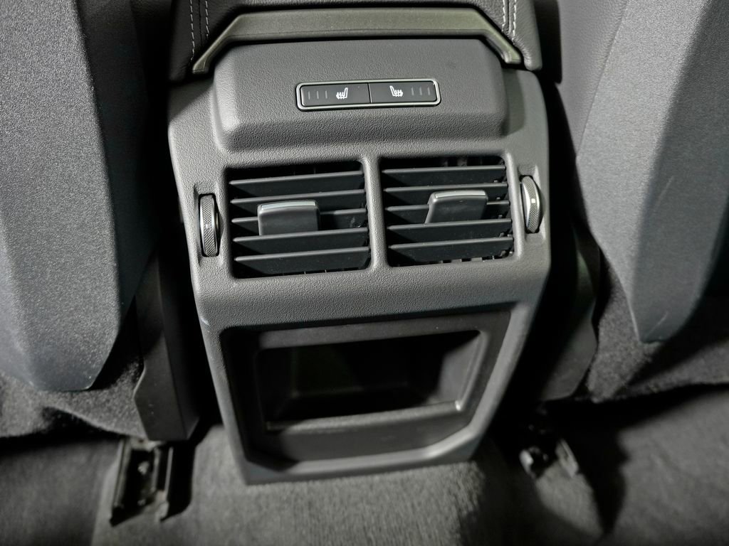 Used 2019 Land Rover Range Rover Evoque image 36