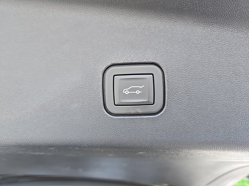Used 2026 Cadillac Vistiq Platinum AWD/4WD image 58