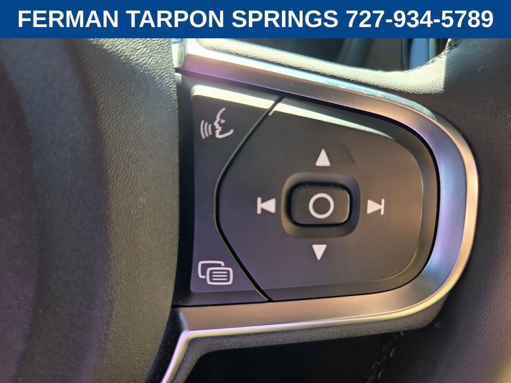 Certified 2025 Volvo S60 B5 Core image 29