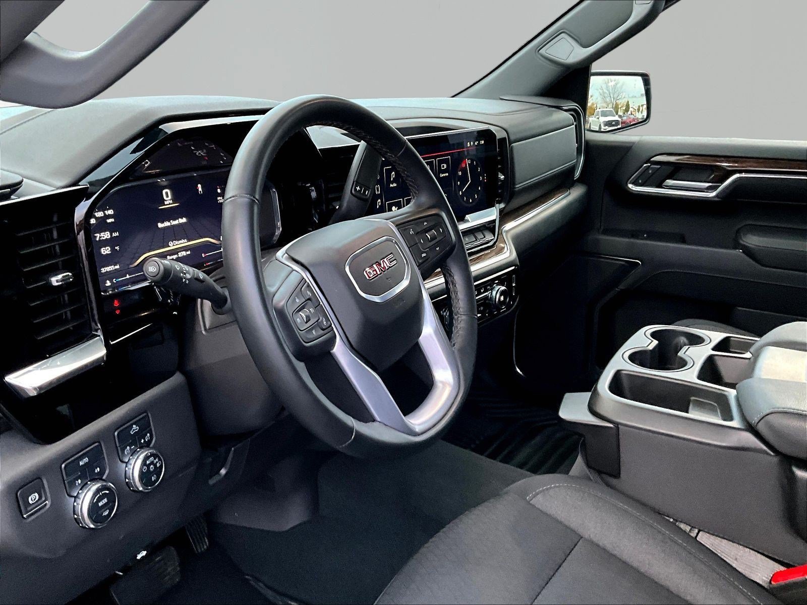 Used 2024 GMC Sierra 1500 Elevation AWD/4WD image 17