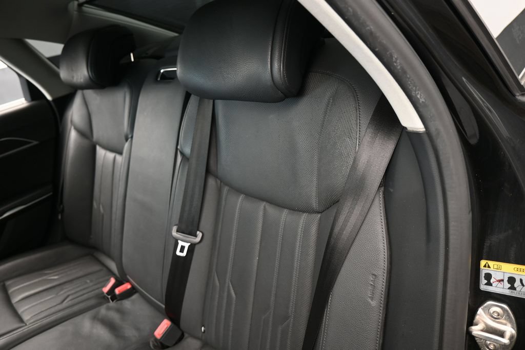 Used 2019 Audi A8 L 3.0T w/ Executive Package AWD/4WD image 39