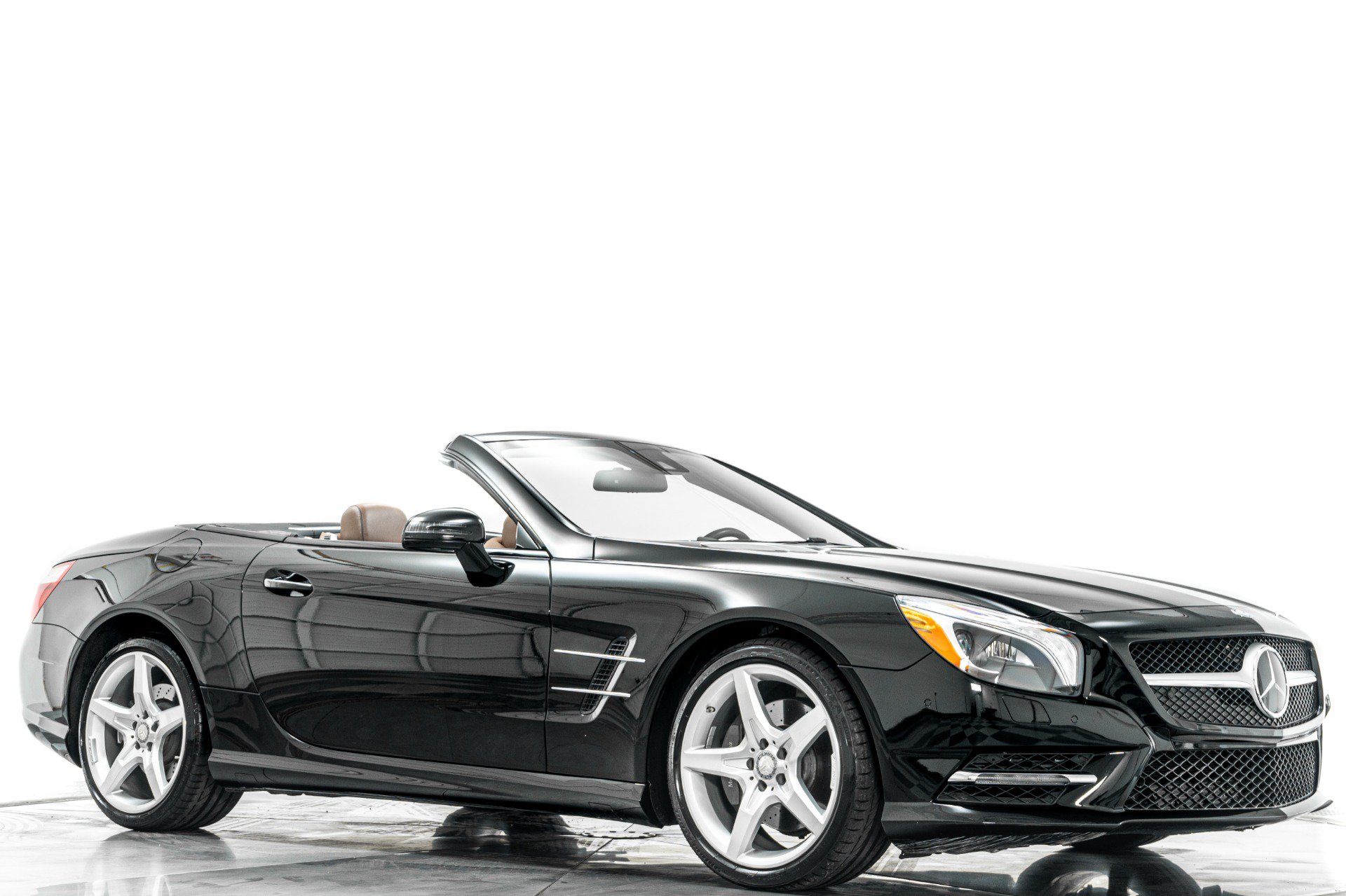 Used 2016 Mercedes-Benz SL 550 image 31