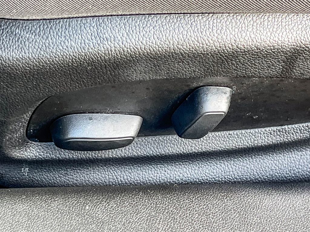 Used 2024 Chevrolet Camaro LT image 44