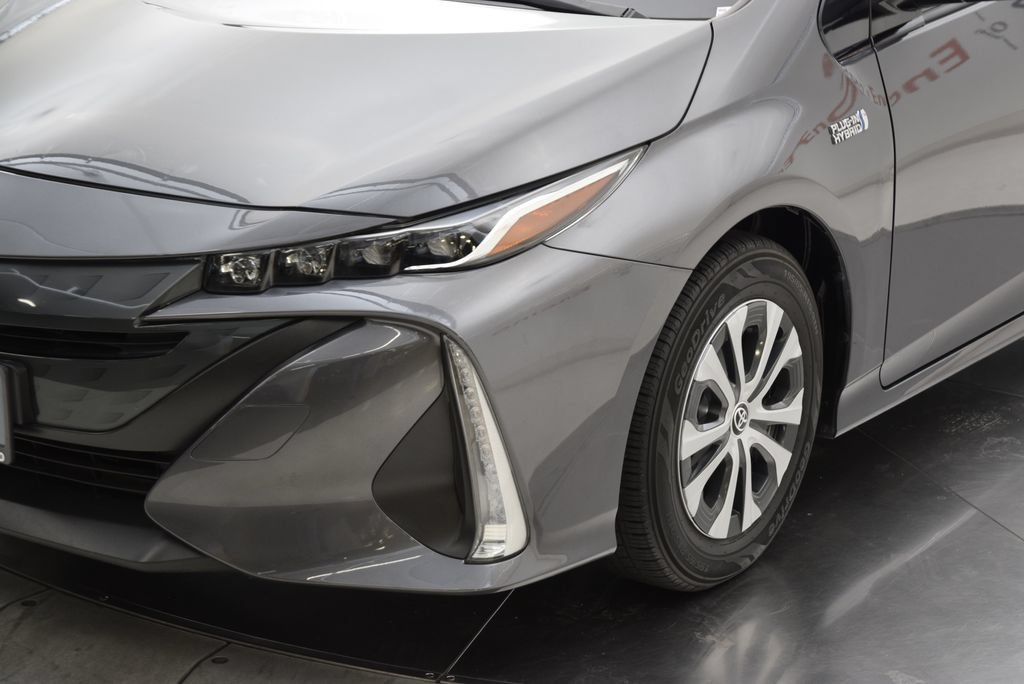 Used 2020 Toyota Prius Prime XLE FWD image 10