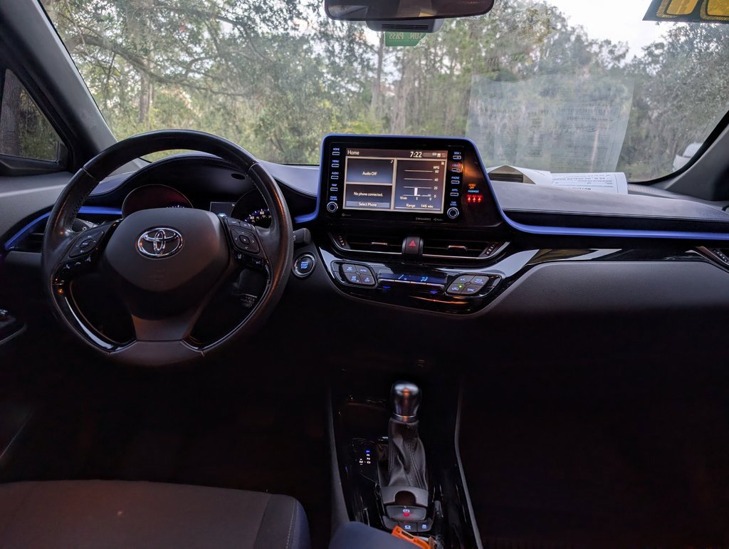 Used 2021 Toyota C-HR XLE image 11