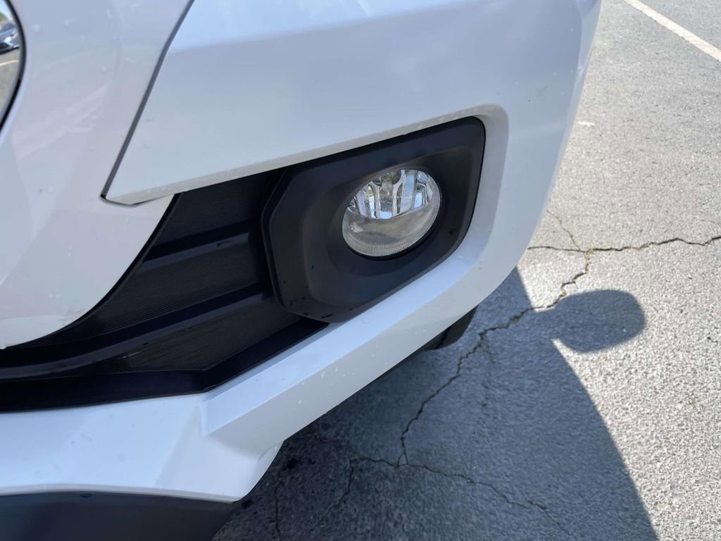 Used 2023 Toyota Tacoma SR5 w/ Technology Package image 18