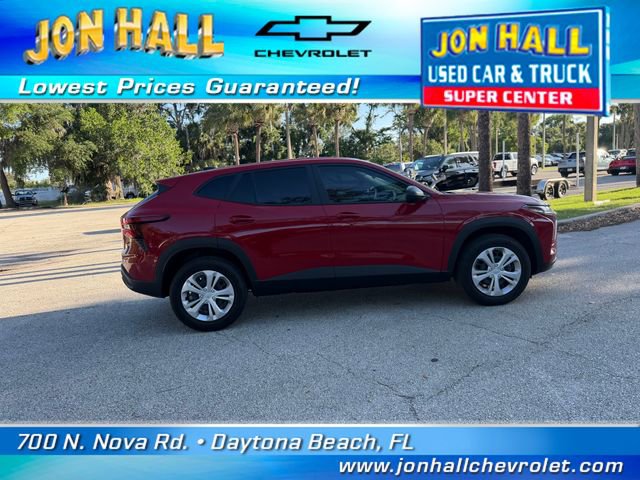 Used 2026 Chevrolet Trax LS FWD image 14