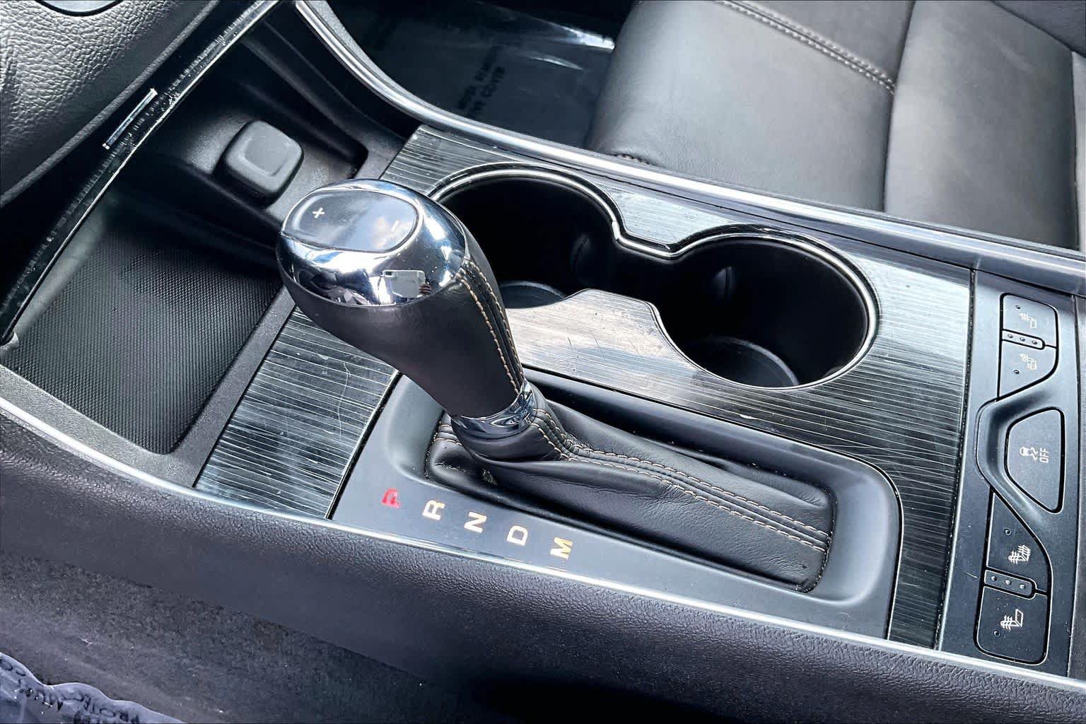 Used 2018 Chevrolet Impala LT w/ LT Leather Package FWD image 16