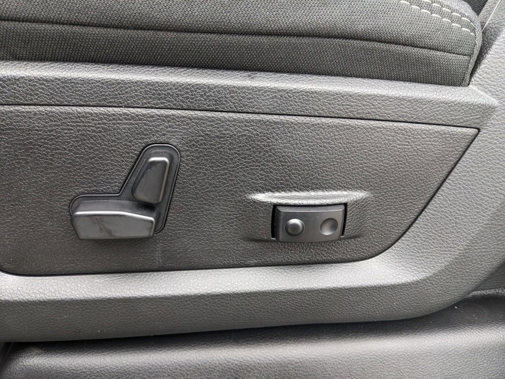 New 2026 RAM 3500 Big Horn image 46