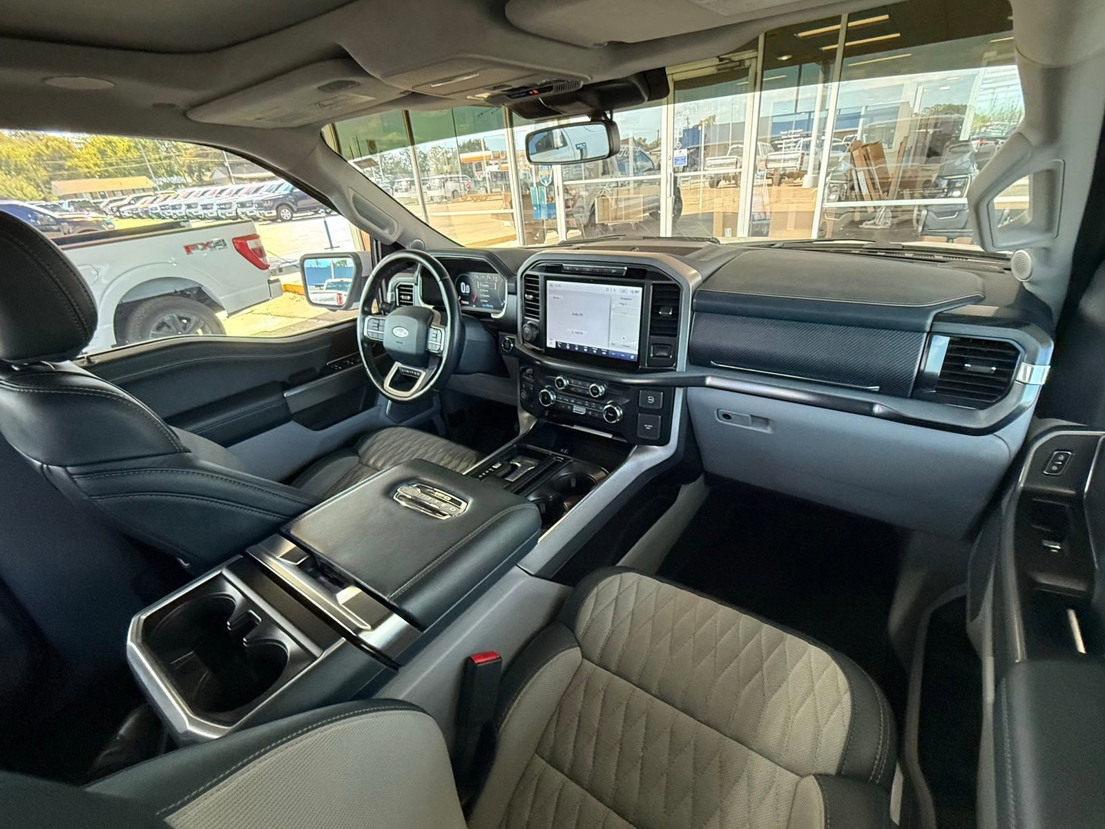 Used 2023 Ford F150 Limited image 18