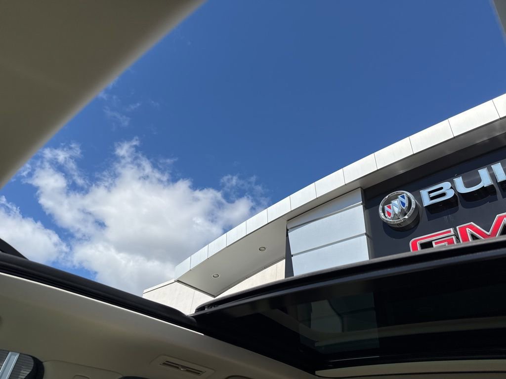 Used 2021 Cadillac XT6 Premium Luxury w/ LPO, Floor Liner Package image 36