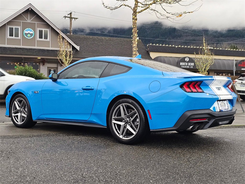 Used 2024 Ford Mustang GT Premium image 7