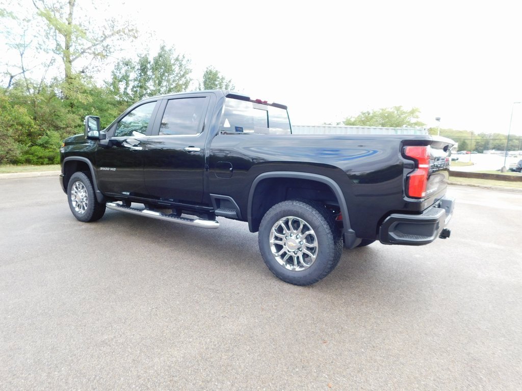 New 2026 Chevrolet Silverado 3500 LT w/ Z71 Chrome Sport Edition image 11