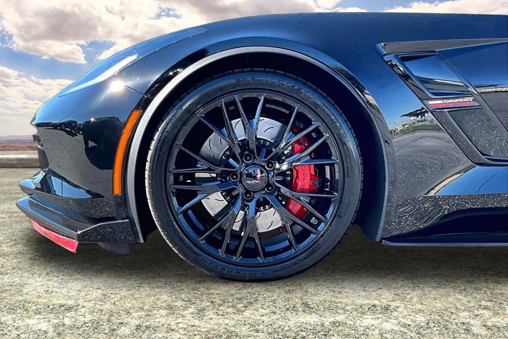 Used 2019 Chevrolet Corvette Grand Sport RWD image 29
