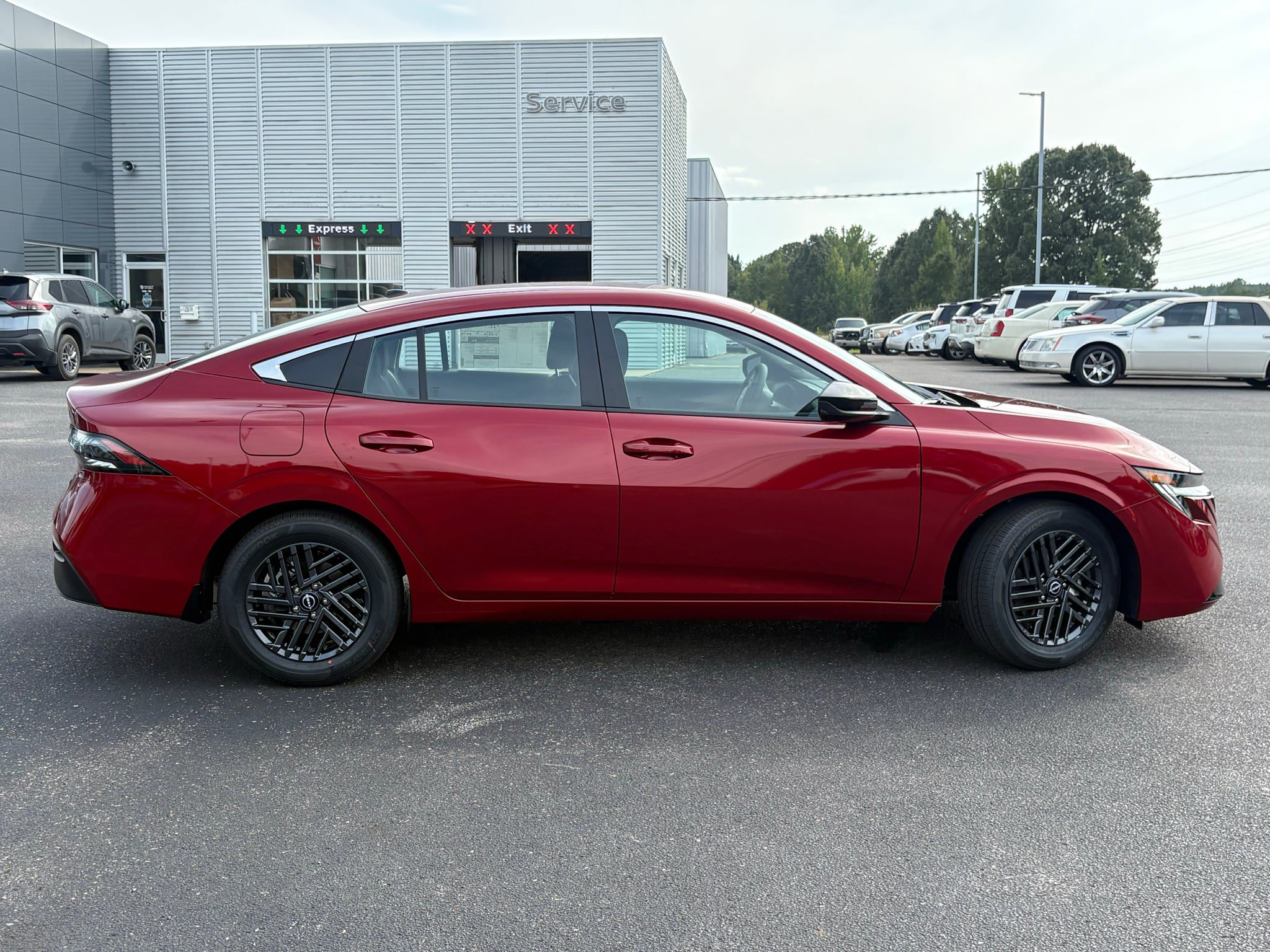 New 2027 Nissan Sentra SV w/ SV Convenience Package FWD image 6