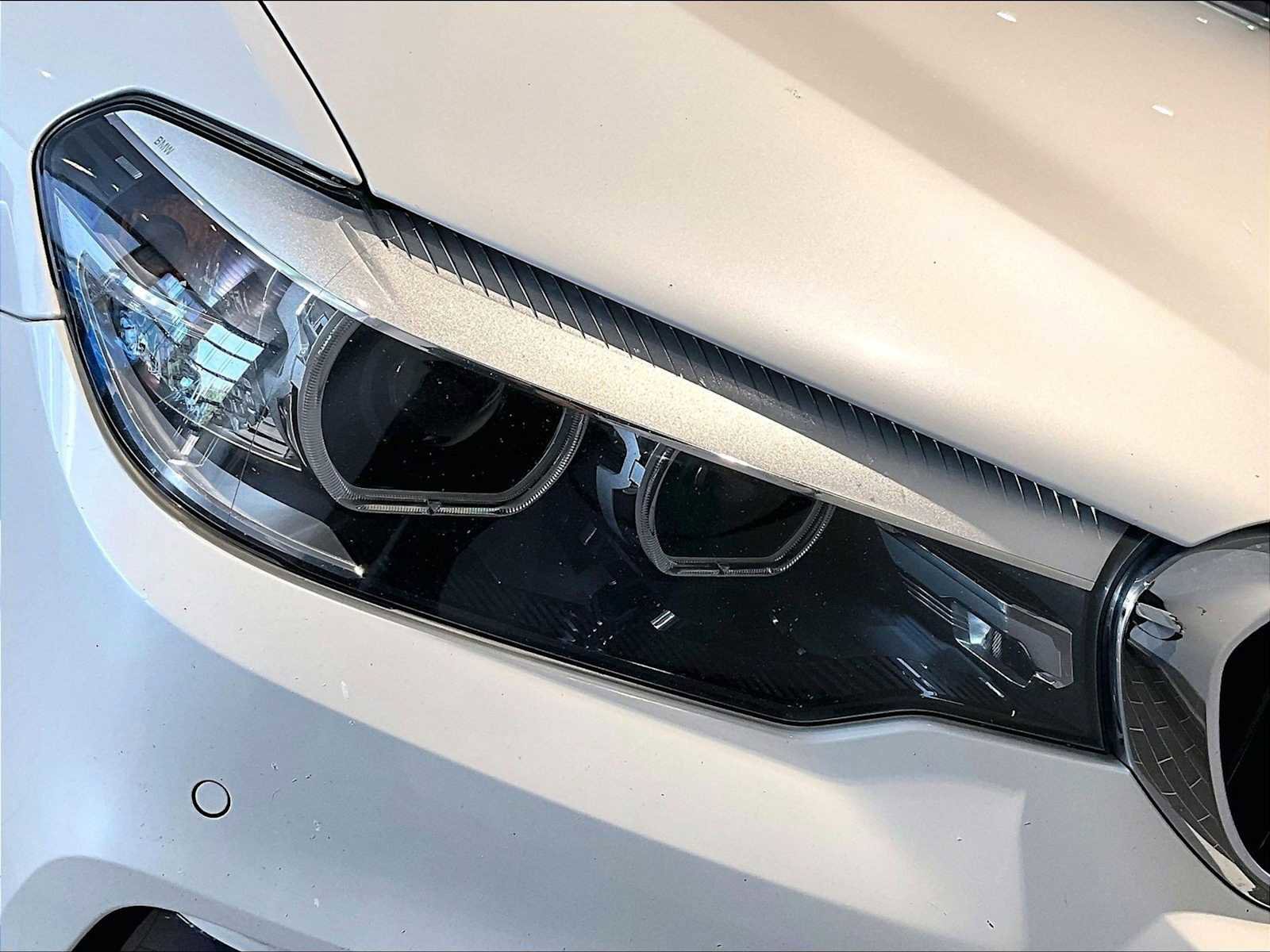 Used 2019 BMW 530e w/ Convenience Package image 15