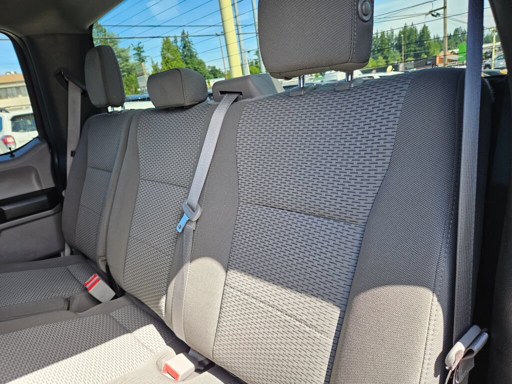 Used 2018 Ford F150 XLT w/ Equipment Group 302A Luxury AWD/4WD image 13