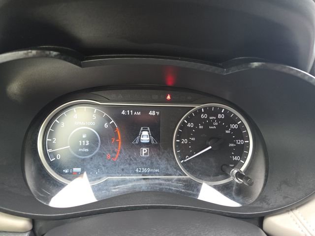 Used 2020 Nissan Versa SV w/ Trunk Package image 18