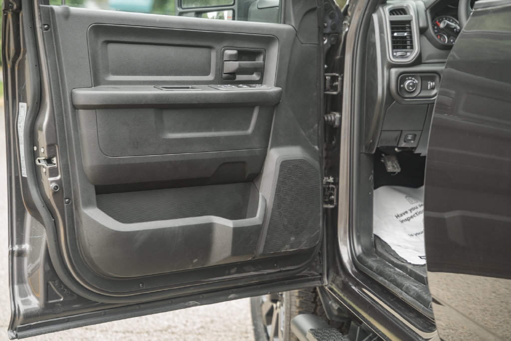 New 2026 RAM 2500 Tradesman w/ Safety Group AWD/4WD image 38