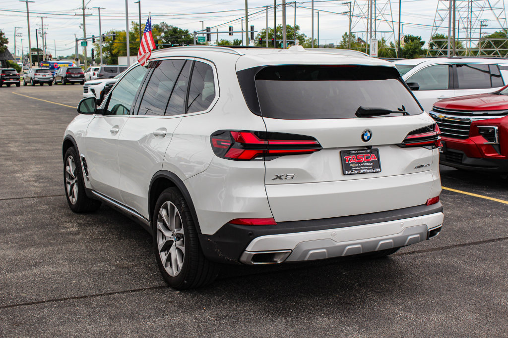 Used 2024 BMW X5 sDrive40i w/ Premium Package RWD image 6
