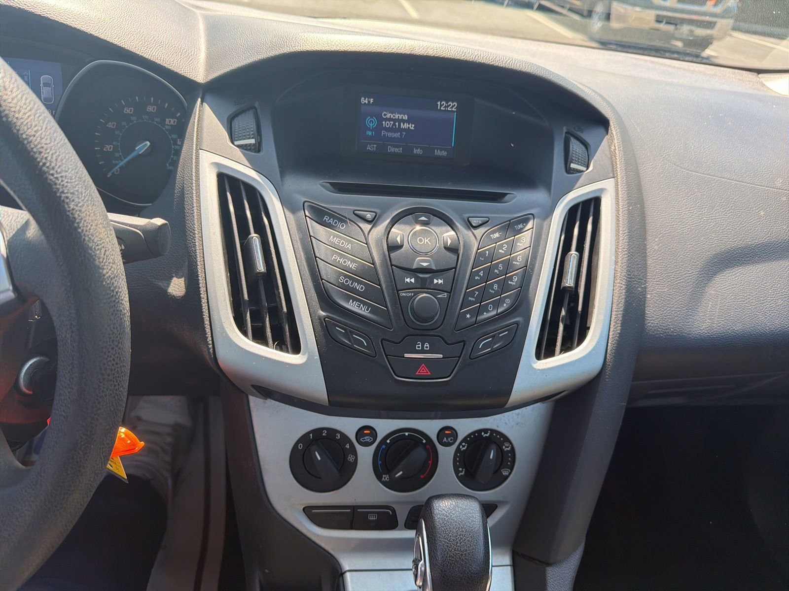 Used 2014 Ford Focus SE image 11