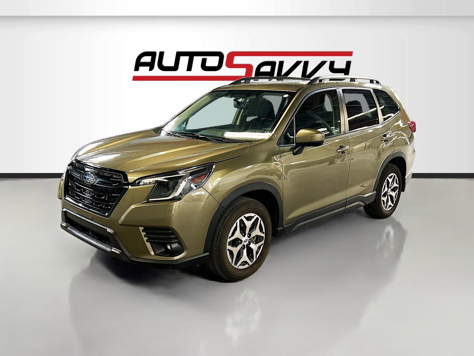 Used 2023 Subaru Forester Premium w/ Popular Package #2 image 3
