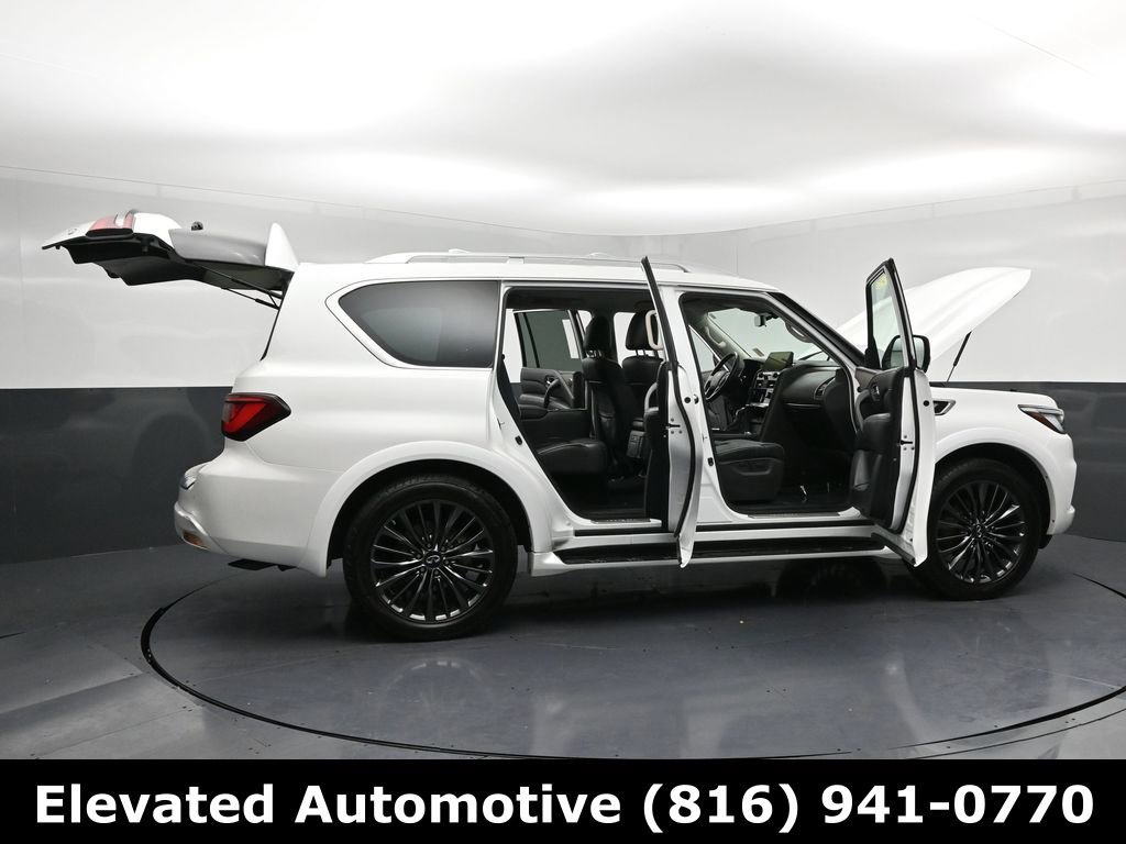 Used 2023 INFINITI QX80 Premium Select w/ All-Season Package image 40