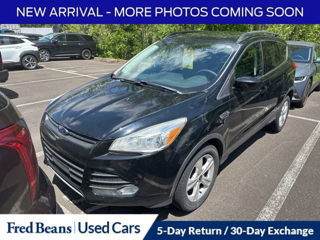Used 2016 Ford Escape SE w/ Equipment Group 201A FWD image 1