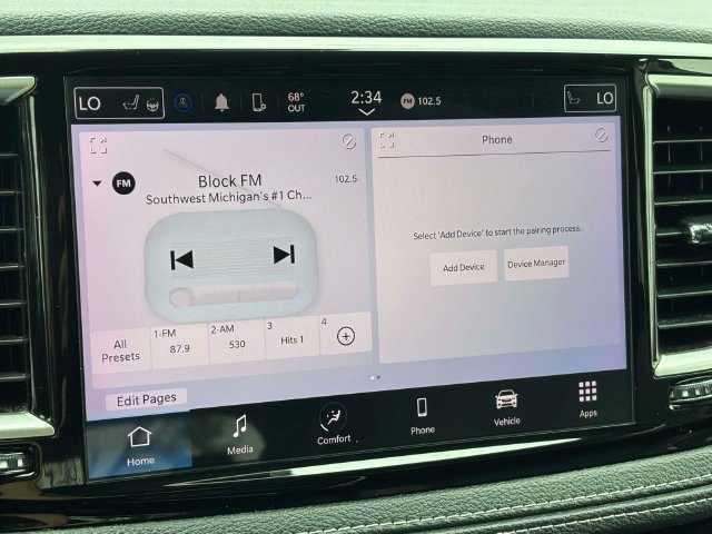 Used 2023 Chrysler Pacifica Touring-L FWD image 18