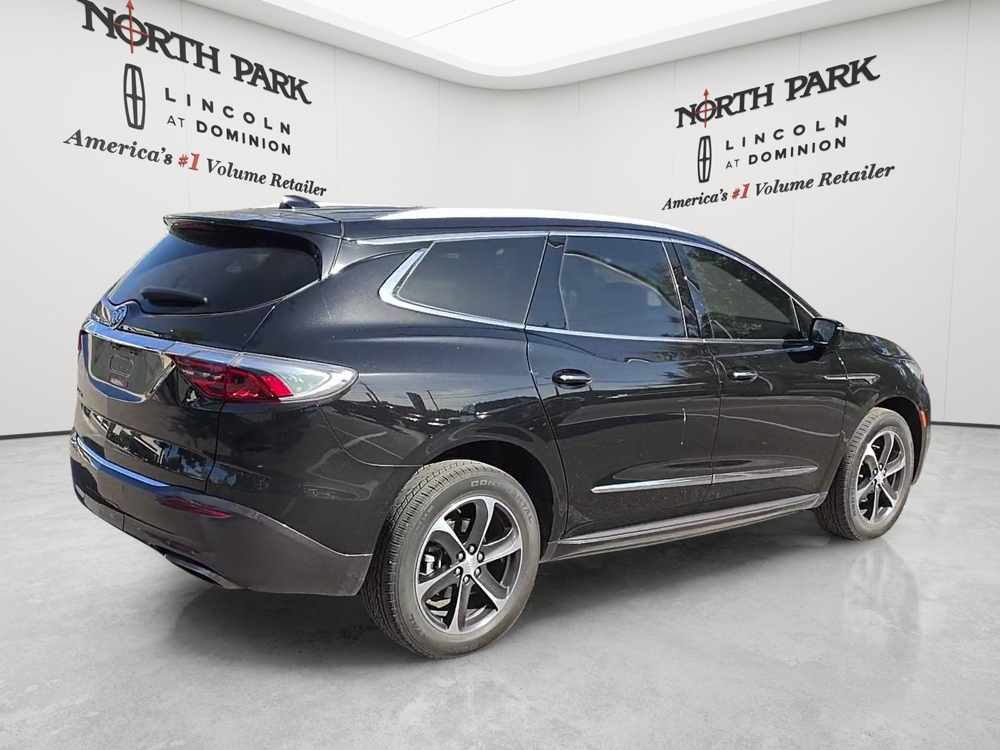 Used 2022 Buick Enclave Premium w/ LPO, Touring Package FWD image 7