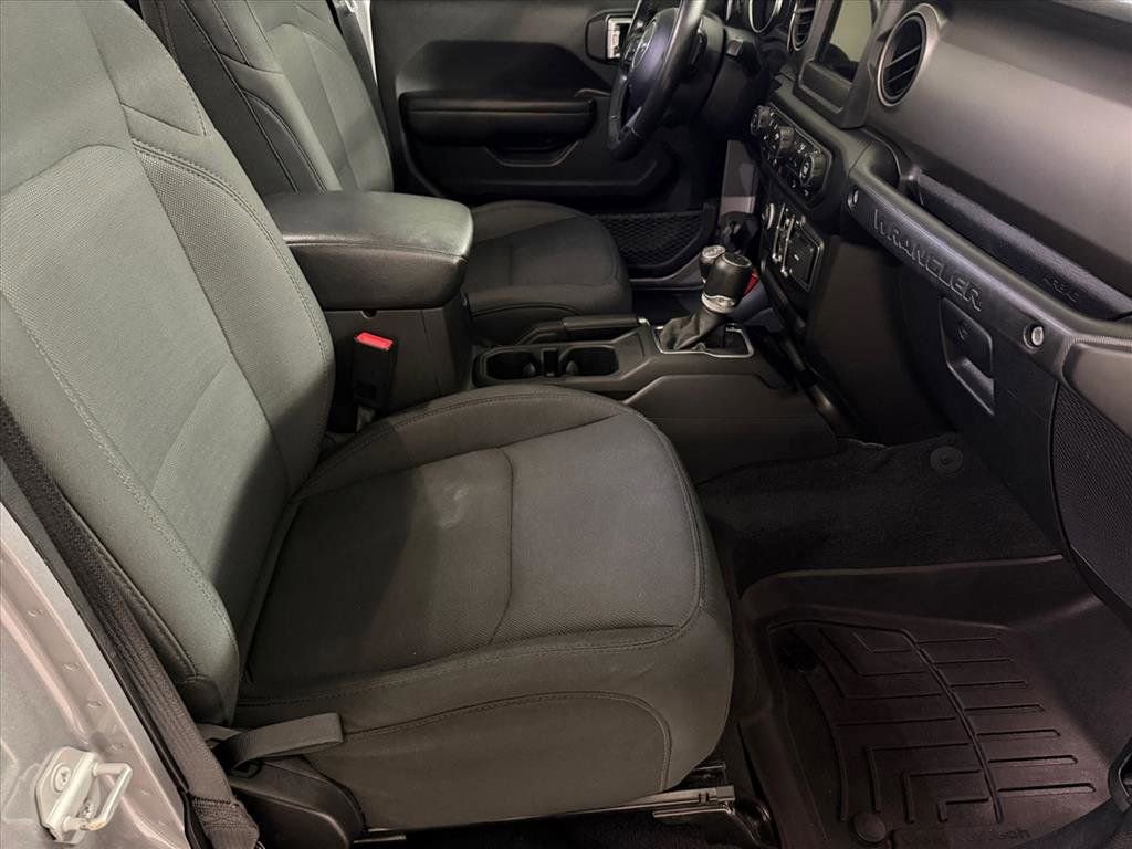 Used 2020 Jeep Wrangler Unlimited Willys image 18