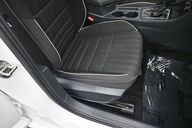 Used 2024 Volkswagen Jetta Sport FWD image 30