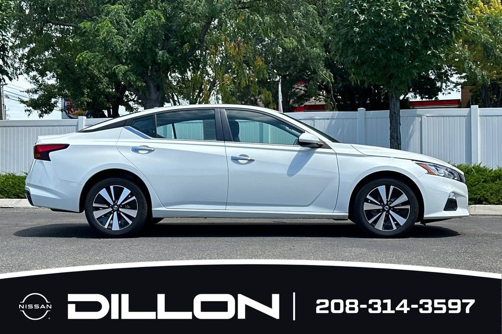 Used 2022 Nissan Altima 2.5 SV AWD/4WD image 3