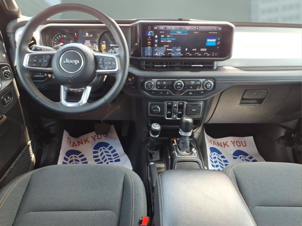 Used 2024 Jeep Wrangler Unlimited Sahara AWD/4WD image 19