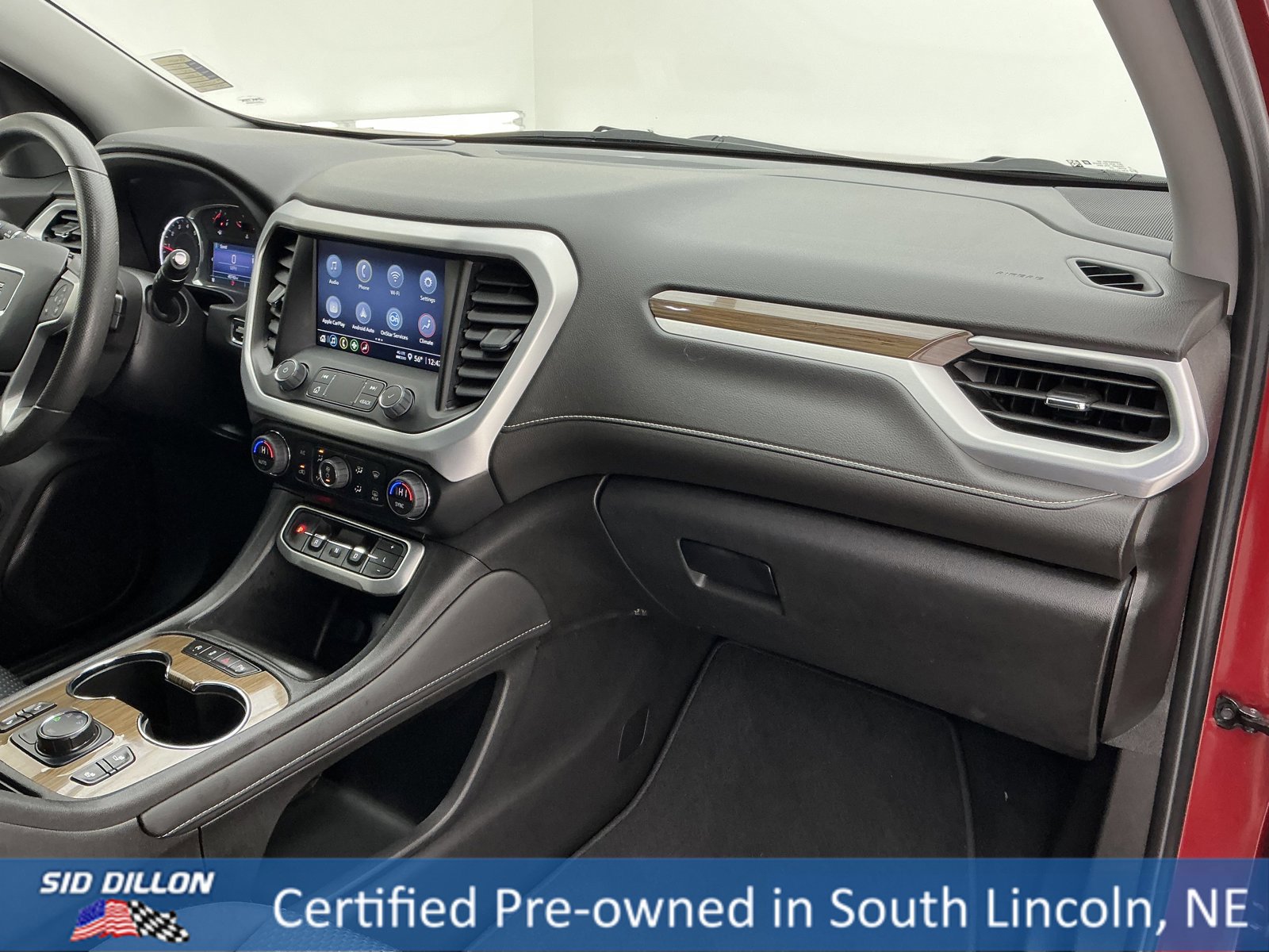 Used 2022 GMC Acadia SLE w/ Driver Convenience Package image 25