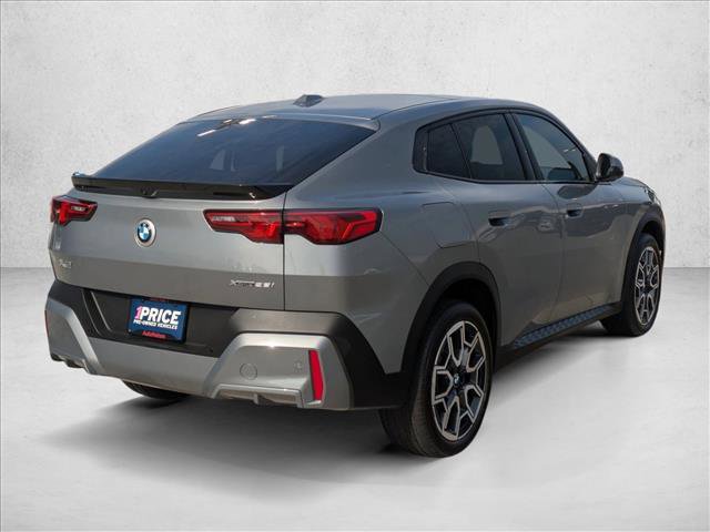 Used 2025 BMW X2 xDrive28i w/ Premium Package image 5
