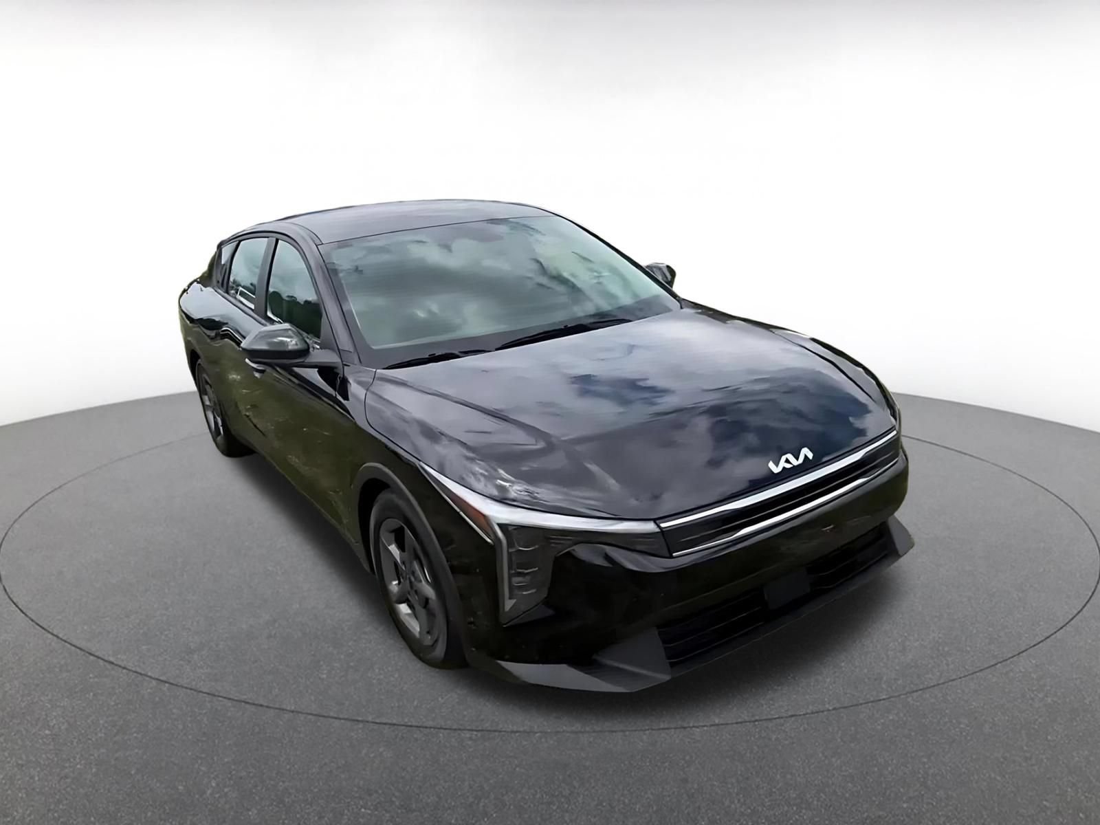 Used 2025 Kia K4 FWD image 3