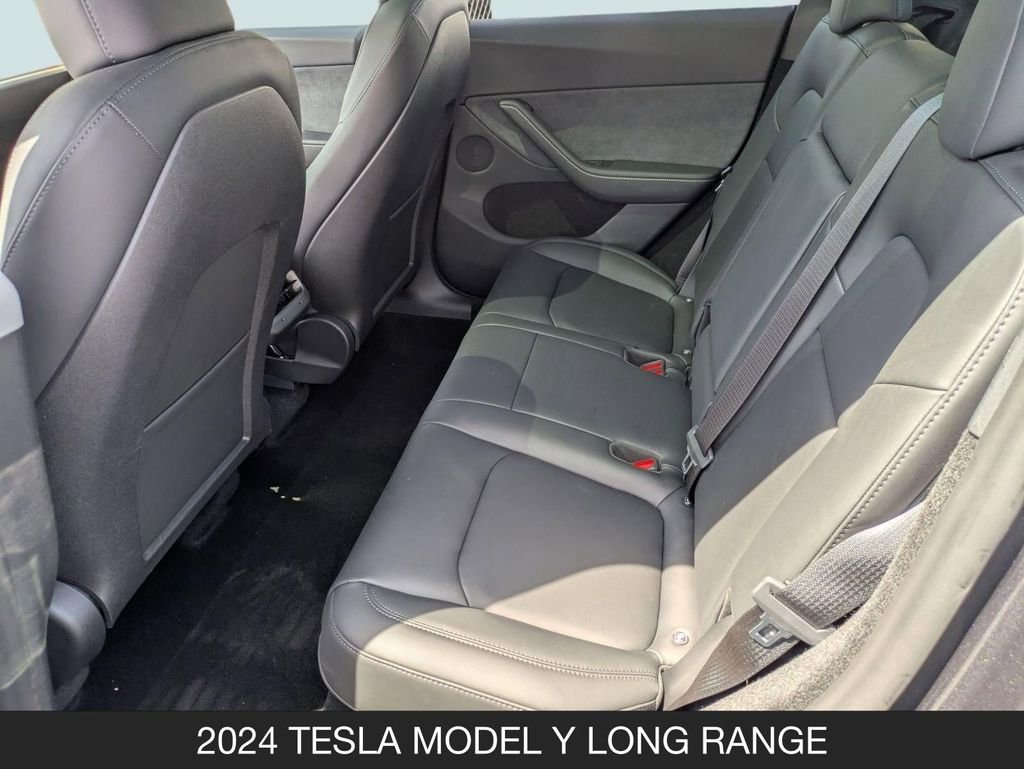 Used 2024 Tesla Model Y Long Range image 15