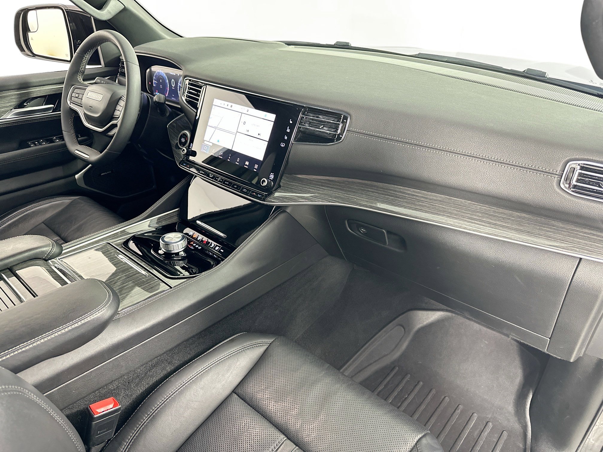 Used 2022 Jeep Wagoneer Series III image 31