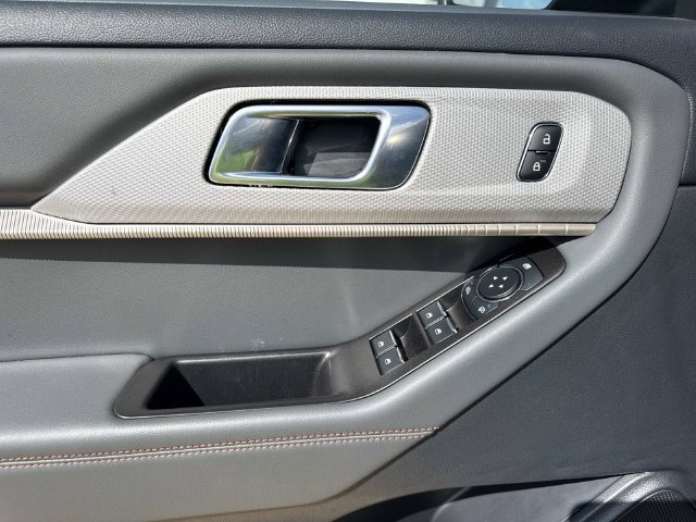 New 2026 Ford Explorer Active RWD image 22