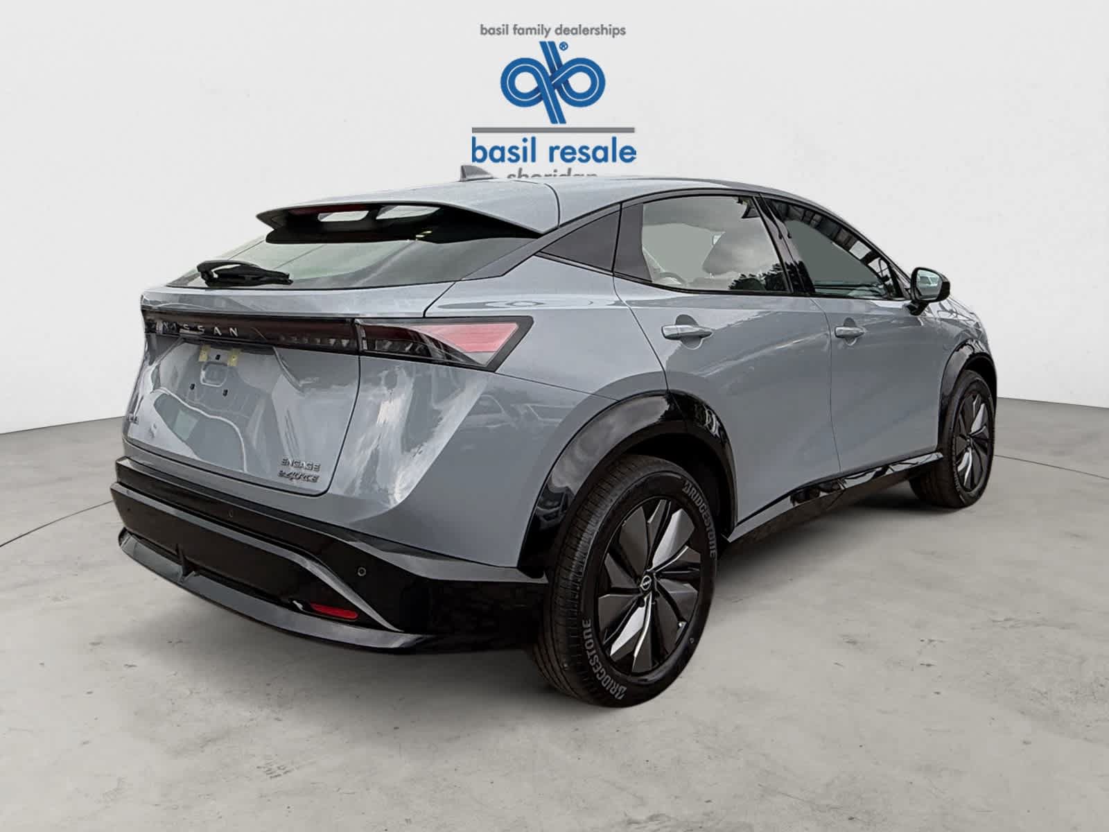 Used 2024 Nissan Ariya AWD image 6